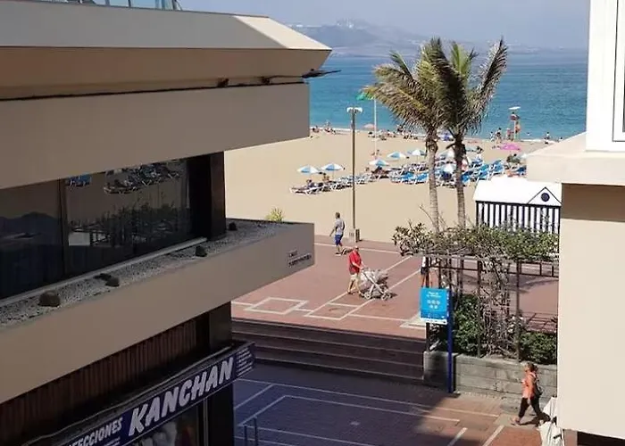 Playa Las Canteras Brisa Y Sol